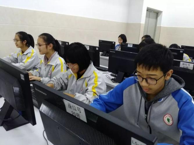 讴歌新时代 描绘七彩梦——新八零梦网络的奋进之路